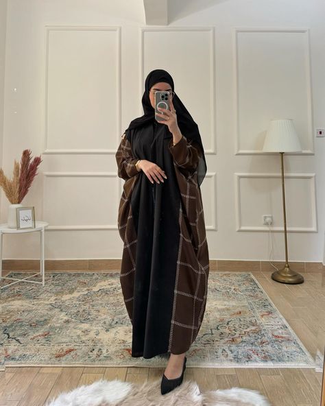 Black x chocolate brown linen — bisht abaya 🤎 34 BD | 390 SAR (shipping included🇸🇦) #melikacollection Linen Abaya, Abaya Hijab, Abaya Designs, Chocolate Brown, Dresses, On Instagram, Quick Saves, Black, Instagram