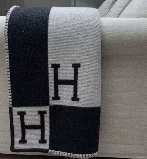 Hermes Throw Blanket On Couch, Black And White Hermes Blanket, Navy And White Apartment, Black Hermes Blanket, Hermes Blanket Aesthetic, Hermes Throw Blanket, Hermes Wishlist, Guys Bedroom, Charlotte Emily Sanders