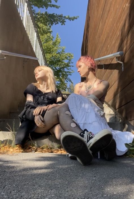 Opposite Astetics Friends, Opposite Lesbian Couple Aesthetic, Opposite Aesthetic, Maddie Core, Black Fae, Corset Brown, Indie Fairycore, Summer Thrift, Fae Aesthetic