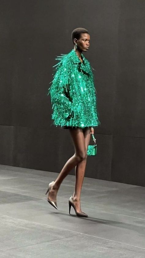 Valentino Ss23, Ss23 Runway, Cl Fashion, Holiday Mood, Looks Black, Pine Green, Looks Style, Green Jacket, Love Is All