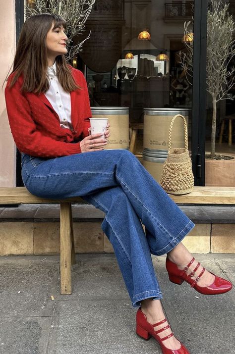 Colourful Parisian Style, Red Parisian Outfit, Red Heels Outfit Casual, Red Handbag Outfit Street Style, Red Heels And Jeans Outfit, Mary Janes And Jeans Outfit, Red Flat Outfits, Red Ballet Pumps Outfit, Blue And Red Outfit Women