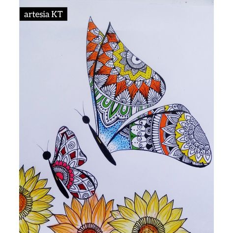 Butterfly Mandala Art, Birds Mandala Art, Madhubani Butterfly, Mandala Art Butterfly Design, Mandala Art In Butterfly, Krishna Feather Mandala Art, Butterfly Mandala Art Colorful, Butterfly Mandala, Kalamkari Painting