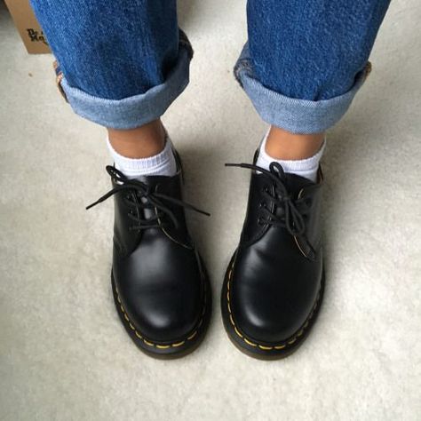 Oxford Doc Martens Outfit, Doc Marten Shoes, Doc Martens Shoes, Oxfords Outfit, Dr Martens Outfit, Martens Style, Doc Martens Outfit, Learn To Live, Dr Shoes