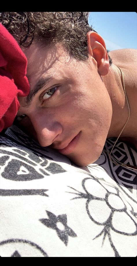 Follow me Xavier Serrano, 49ers Players, Boy Post, Romantic Photography, James Potter, Instagram And Snapchat, Country Boys, Attractive People, Book Characters