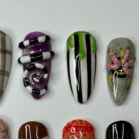 ℭ𝔥𝔢𝔶𝔢𝔫𝔫𝔢⚔️🏳️‍🌈 on Instagram: "IT’S SHOWTIME 🪲💜  Happy Beetlejuice Day!!! Look at the shrimp bowl!!!! fun fact: me and my wife have matching Beetlejuice tattoos🙂‍↕️  #nailsnailsnails #pressonnailsofinstagram #pressonnailset #nailsoftheday #beetlejuice #beetlejuicenails #halloween #halloweennails #pressons #beetlejuicebeetlejuicebeetlejuice" Shrimp Bowl, Beetlejuice, Fun Fact, My Wife, Halloween Nails, Press On Nails, Fun Facts, Nail Designs, Nail Art