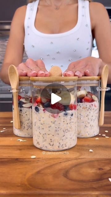 Smoothie Recipes Oats, Oats Chia Breakfast, Oatmeal And Chia Seeds Overnight Oats Breakfast Recipes, Chia Overnight Oats Recipe, Over Night Oats In A Jar Easy, Chia Seeds Food Recipes, Oats Diet Recipes, Oat Smoothie Recipes Healthy Breakfast, Rolled Oats Smoothie Recipe