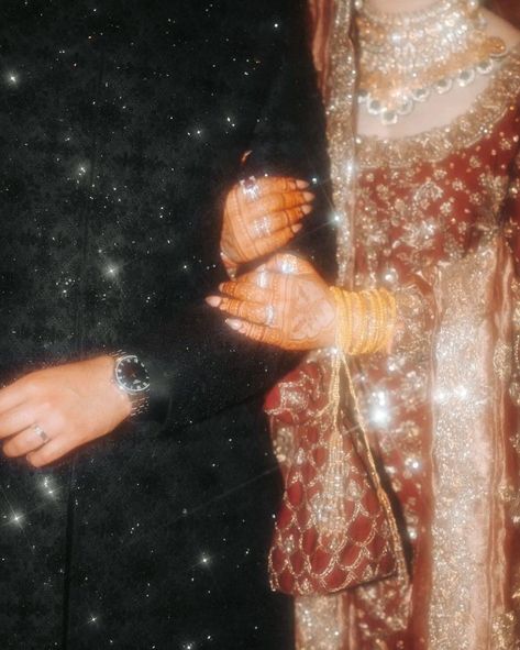 Desi Love, Desi Wedding Dresses, My Kind Of Love, Engagement Poses, Simple Pakistani Dresses, Fancy Video, Desi Wedding, Indian Aesthetic, Aesthetic Photography Nature