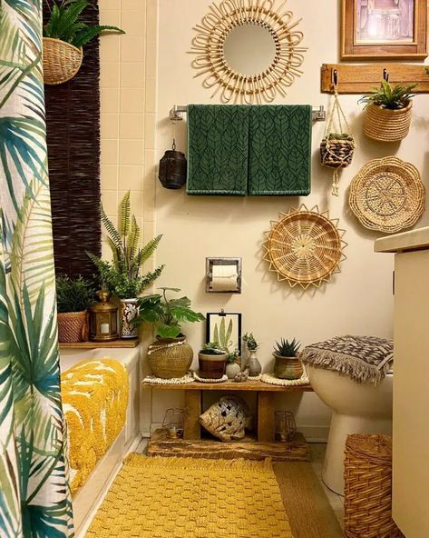 33+ Boho Bathroom Decor Ideas You Will Fall In Love With Bathroom Decor With Color, Cozy Apartment Bathroom Ideas, Boho Maximalist Bathroom, Boho Paint Ideas, Diy Wall Decor Boho, Bohemian Bathroom Decor Ideas, Eclectic Decor Bathroom, Small Boho Bathroom Ideas, Boho Modern Bathroom