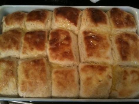 Easy Yeast Rolls, Southern Plate, Cooking Pumpkin, Easter Menu, Biscuit Rolls, Homemade Dinner Rolls, Yeast Rolls, Roll Recipes, Bread Rolls