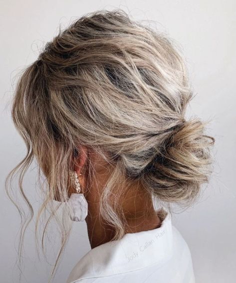 Wedding Hairstyle For Bride, Hairstyle For Bride, Midi Hair, Low Bun Wedding Hair, Bridal Hairstylist, Low Updo, Wedding Hairstyles Medium Length, Charming Wedding, Low Bun Hairstyles