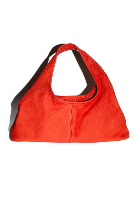 Poppy red triangular shaped handbag with single handle and magnetic snap closure. Embossed paloma wool logo. Soft matte finish leather has a suede-like feel. Mango Bag, Colour Crush, Red Mango, Desain Tote Bag, Paloma Wool, Poppy Red, Color Crush, Bag Design, It's Cold