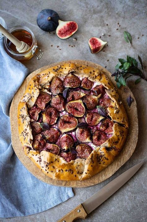 Recettes d'automne : ces idées géniales pour préparer des plats savoureux Aesthetic Pie, Fig Recipes, Fall Recipes Healthy, Healthy Recipies, Food Concept, Cooking Inspiration, Good Healthy Recipes, Food Obsession, Beautiful Food