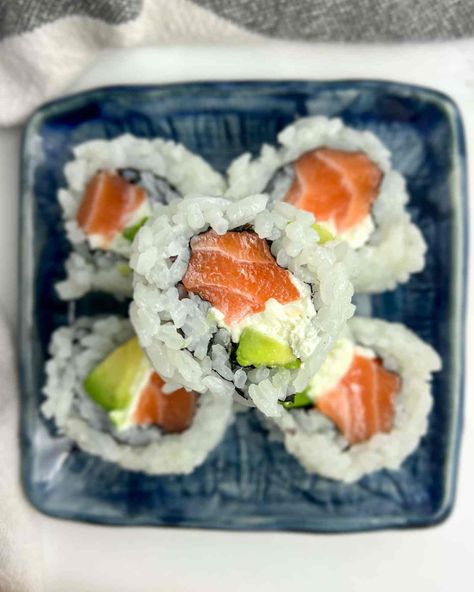 How to Make Sushi Rice (Stovetop & Rice Cooker) - Crafty Cookbook Avocado And Cream Cheese, Stovetop Rice, Philadelphia Roll, Simple Sushi, Make Sushi Rice, Raw Sushi, Seaweed Wrap, Salmon Cream Cheese, Make Sushi