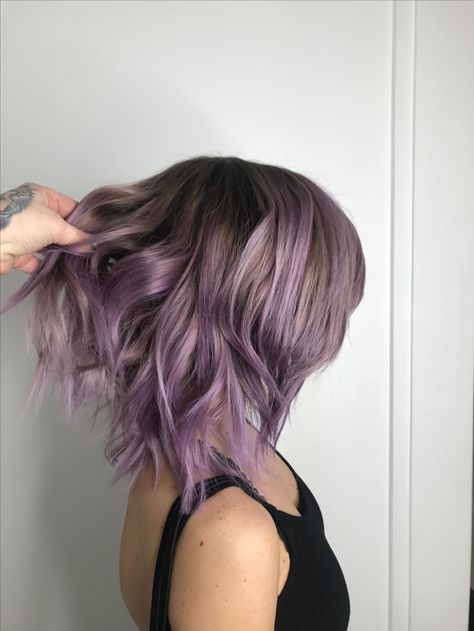 Light Purple Hair Lavender Highlights, Purple Highlights Dark Blonde Hair, Light Brown Purple Hair, Lilac Highlights Brown Hair, Cute Hair Highlights, Ash Purple Hair, Brunette Hair Shades, Hair Highlights Ideas, Hairstyles For Naturally Curly Hair