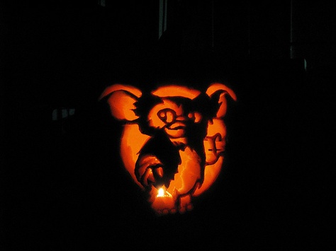 Gremlin pumpkin Gremlins Pumpkin Carving, Gremlin Pumpkin Carving, Gremlin Pumpkin, Halloween Pumpkin Carving Stencils, Pumpkin Carving Designs, Pumpkin Carvings Stencils, Halloween Pumpkins Carvings, Gremlins, Yummy Eats