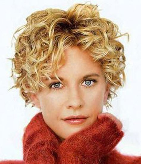 5 Amazing Layered Hairstyles For Curly Hair Short Curly Hairstyles For Women, Curly Pixie Hairstyles, Short Curly Haircuts, Hair Styles 2014, Short Layered, Haircuts For Curly Hair, Curly Hair Women, Haircut For Older Women, Haircuts For Fine Hair