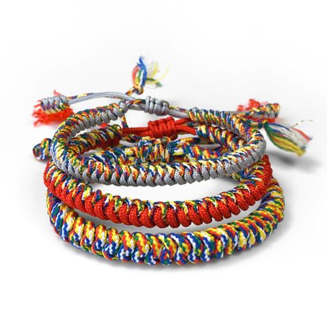 Tibetan Bracelet Tutorial | Interlocking Snake Knots the Easy Way! Tibetan Bracelet Tutorial, Knot Bracelet Tutorial, Snake Knot Bracelet, Tibetan Knot, Cord Bracelet Diy, Square Knot Bracelets, Sliding Knot Bracelet, Knot Bracelets, Chinese Knotting Cord