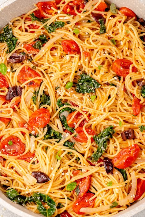 Angel Hair Pasta Recipes, Meatless Pasta, One Pan Pasta, Light Pasta, Pesto Tortellini, Simple Pasta, Quick Pasta, One Pot Pasta Recipes, Recipes With Few Ingredients