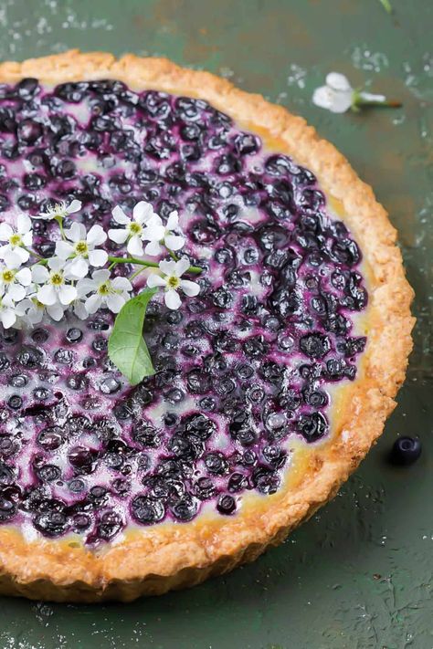 Party Pantry, Finland Food, Finnish Cuisine, Easy Blueberry Pie, Blueberry Filling, Finnish Recipes, Puff Pastries, Blueberry Tart, Rye Flour