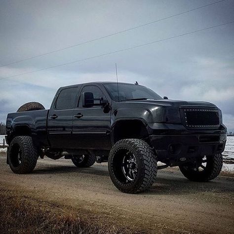 Diesel Truck Addicts on Instagram: “BLACKED OUT DURAMAX RATE 1-10” Chevy Duramax, Cool Truck Accessories, Gmc Denali, Silverado Truck, Trucks Lifted Diesel, Black Truck, Duramax Diesel, Lifted Chevy Trucks, Jacked Up Trucks