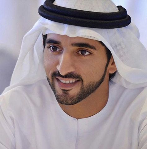 FAZZA LOVER~ Kate Middleton Wedding Dress, Prince Of Dubai, Handsome Men Quotes, Royal Family Pictures, Pictures Of Prince, Prince Mohammed, Rashid Al Maktoum, Handsome Arab Men, Sheikh Hamdan