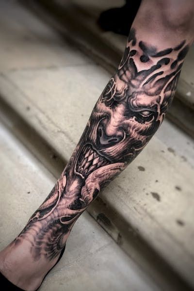 Tattoo uploaded by Boyetattoo | #freehand #legtattoo #demon #bio #skull #evil #horror | 1270854 | Tattoodo Biomechanical Tattoo Design, Headdress Tattoo, Bio Organic Tattoo, Evil Skull Tattoo, Chicano Tattoos Sleeve, Skull Art Tattoo, Organic Tattoo, Full Leg Tattoos, Feminine Tattoo Sleeves