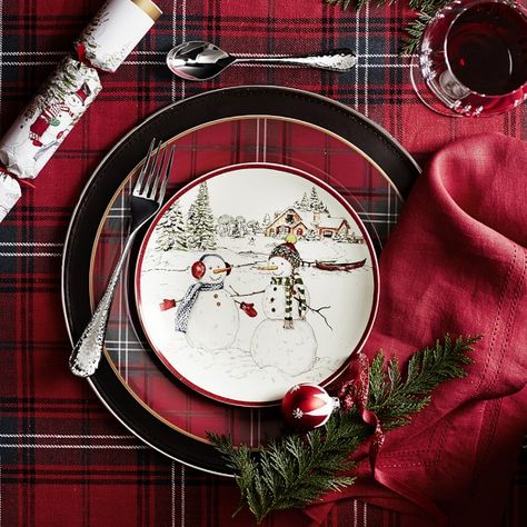 Christmas Place Setting, Christmas China, Festive Dinner, Christmas Dinnerware, Christmas Place, Tartan Christmas, Christmas Tablescape, 12 December, Christmas Dishes