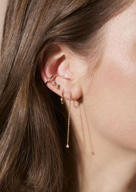 Something for every hole (lmao wow you really captioned your own professiona pin that? you really went and did that.) Unique Piercings, Earrings Piercings, Constellation Piercings, Piercings Ideas, Multiple Ear Piercing, Helix Piercings, Earring Styles, Double Piercing, Accessories Ear