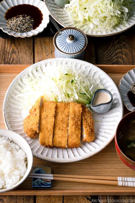 Crispy on the outside and juicy on the inside, this is the best homemade Tonkatsu (Japanese pork cutlet) recipe my family loves! #tonkatsu #porkcutlet | Easy Japanese Recipes at JustOneCookbook.com Pork Tonkatsu Recipe, Tonkatsu Recipe, Japanese Pork Cutlet, Sesame Dipping Sauce, Pork Cutlet Recipes, Katsu Recipes, Pork Cutlet, Easy Japanese Recipes, Cutlets Recipes