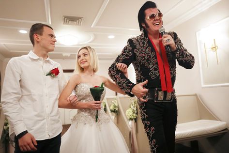 Now or Never: Elvis-themed weddings no longer permitted in Las Vegas, licensing company tells chapel owners Las Vegas Wedding Ceremony, Elvis Wedding, Las Vegas Wedding Chapel, Vegas Wedding Chapel, Elvis Impersonator, Wedding Las Vegas, Heartbreak Hotel, Themed Weddings, Weddings By Color