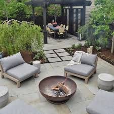 New Patio Ideas, Patio Images, Small Patio Design, Patio Pictures, Small Outdoor Patios, Patio Layout, Landscape Diy, Bluestone Patio, Contemporary Patio