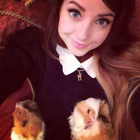 Zoella with her guinea pigs, Pippin & Percy Jim Chapman, Champagne Supernova, Alfie Deyes, Marcus Butler, Outfits 2014, Logan Henderson, Zoe Sugg, British Youtubers, Joey Graceffa