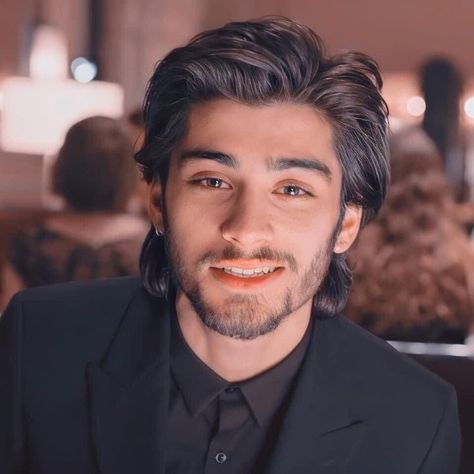 Zayn Hairstyle, Zayn Malik Icons, Hairstyles Zayn, Zayn Malik Photoshoot, Zayn Malik Hairstyle, Zayn Malik Video, Night Changes, Hair Replacement Systems, Zayn Malik Pics