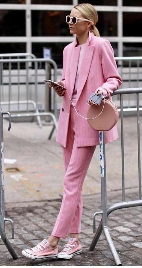 Chique Outfits, Pink Suit, Summer Work Outfits, Suit Style, Inspired Outfits, Work Outfits Women, Pink Outfits, Mode Vintage, Looks Style