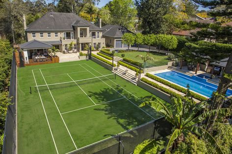 Mansion Garden Design, Luxury Garden Mansions, Rich Backyard, Mansion Backyard, Luxury Backyard Design, Tennis Court Backyard, Tennis Court Design, Mansion Garden, Rich Garden