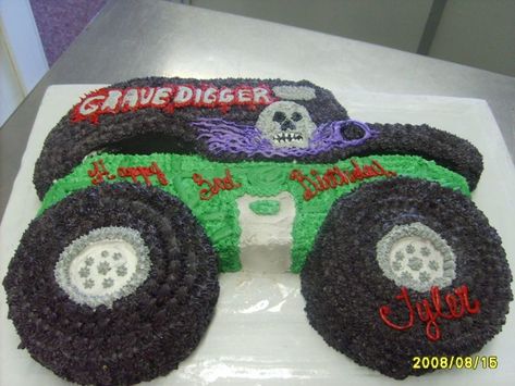 Monster Jam Cupcake Cake, Monster Truck Cupcake Cake, Grave Digger Birthday Cake, Grave Digger Cake, Digger Birthday Cake, Monster Jam Cake, Monster Truck Birthday Cake, Monster Jam Birthday Party, Digger Party