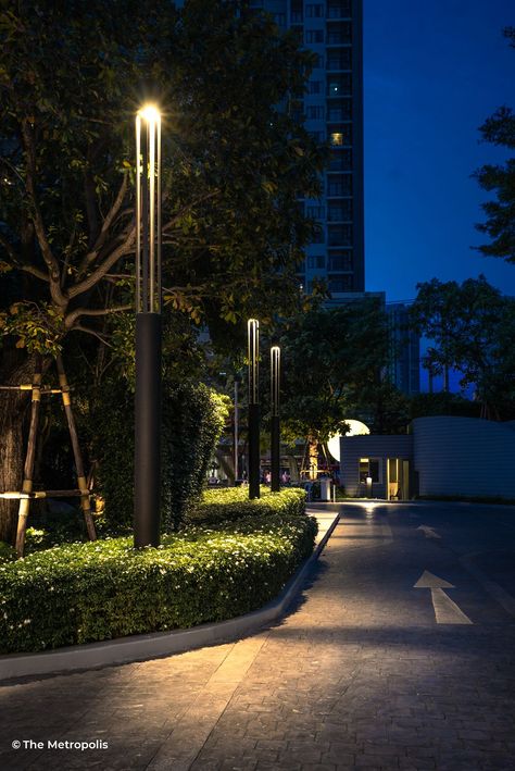 Project: Knights Bridge Prime Location: Bangkok, Thailand Product Used BENTON, Light Column: https://bit.ly/3os8m5t #ligman #outdoorlighting #indoorlighting #ligmansolarlighting #ligmancolorlighting Light Columns Outdoor, Islamic Landscape, Lighting Timers, Park Lighting, Path Lighting, Column Lights, Perimeter Lighting, Lighting Landscape, Column Lighting