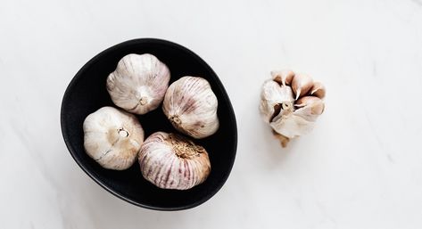 Can You Freeze Garlic, Can Garlic, Freezing Garlic, Hardneck Garlic, Harvesting Garlic, Raw Garlic, Black Garlic, Garlic Bulb, Healthy Benefits