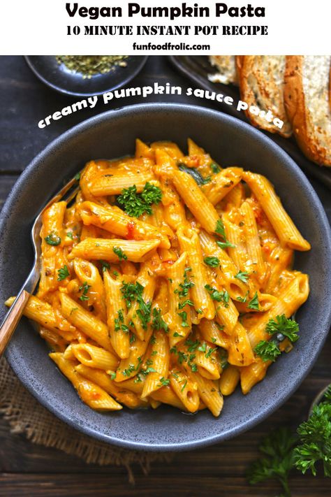 Vegan Pumpkin Pasta, Pumpkin Pasta Bake, Pumpkin Pasta Recipe, Instant Pot Pumpkin, Pumpkin Recipes Easy, Pumpkin Spice Recipe, Pumpkin Sauce, Pumpkin Pasta, Sauce Pasta