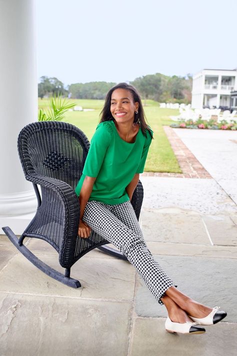 Our famous Chatham pant in spring fresh gingham. Shop Talbots NEW arrivals now! Talbots Outfits, Plus Size Petite, Modern Classic Style, Poplin Top, Classic Style Women, Outfits Spring, Spring 2024, Top 100, Cotton Poplin