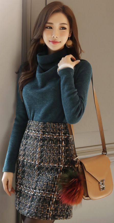 Tweed Outfit, Skirt Denim, Korean Fashion Women, Korean Fashion Trends, Winter Trends, A Skirt, 가을 패션, Korean Outfits, Mode Inspiration