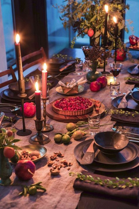 Decadent fall feast by Athena Calderone Autumnal Tablescape, Eye Swoon, Happy Feast Day, Gloomy Winter, Festive Dinner Party, Fall Feast, Medieval Banquet, Game Of Thrones Party, Medieval Party