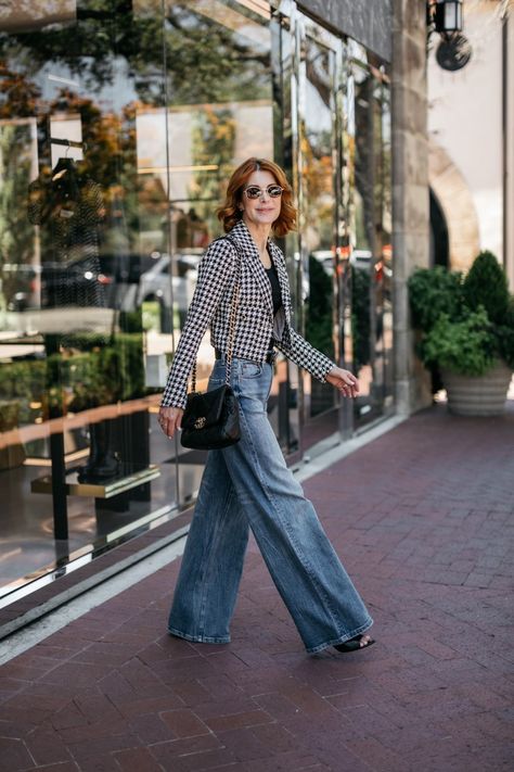 Checkered Blazer Outfit, Check Blazer Outfit, Houndstooth Blazer Outfit, Cropped Blazer Outfit, Aw Outfits, Checkered Blazer, Herringbone Jacket, Dallas Fashion, Blazer Outfit