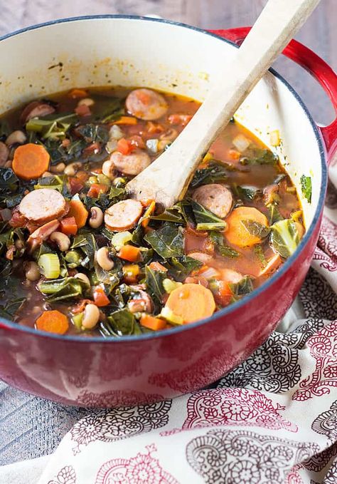 Soup With Collard Greens, Collard Greens Soup, Collard Green Soup, Greens Soup, Black Eyed Pea Soup, Black Eyed Peas Recipe, Collard Greens Recipe, Collard Green, Black Eyed Pea