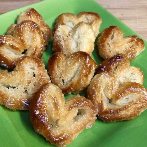 Vegan Palmier Heart Pastries - The Carrot Underground🥕 Heart Pastries, Heart Pastry, Pastry Cookies, Mexican Bakery, Popular Cookies, Puff Pastry Dough, Vegan Foodie, Pastry Dough, French Pastries