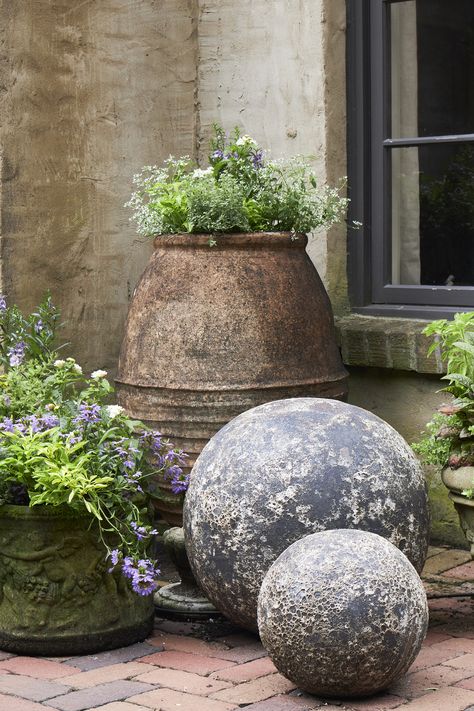 A Mountain Brook Garden Transformation Bricks Planters, Mountain Gardens Landscaping, Large Garden Pots, Antique Fountain, French Garden Design, French Hydrangea, Brick Planter, Hydrangea Bloom, Lenten Rose