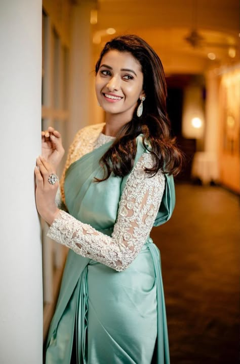 Green Saree With White Blouse, Saree With White Blouse, Belted Saree, Mint Green Saree, Priya Bhavani Shankar, Latest Bridal Blouse Designs, Blouse Designs Catalogue, Trisha Krishnan, Simple Kurta Designs