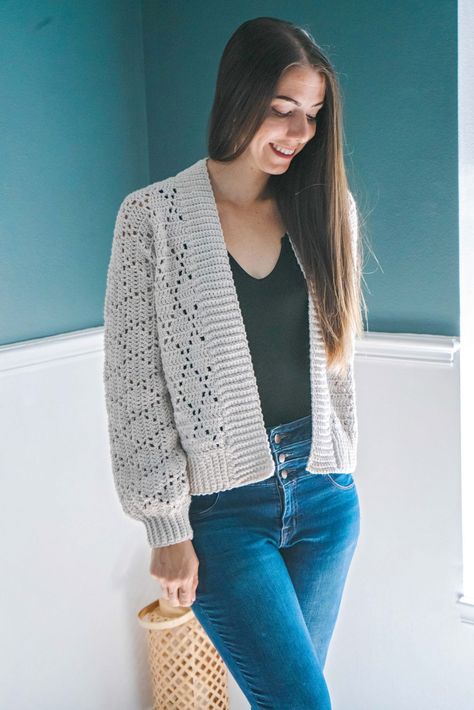 Diamond Crochet Cardigan Pattern - EasyCrochet.com Best Free Crochet Patterns, Diamond Crochet, Crochet Cardigan Tutorial, Chunky Yarn Crochet, Crochet Cardigan Free, Crochet Free Patterns, Crochet Cardigan Pattern Free, Crochet Kimono, Crochet Blanket Pattern Easy