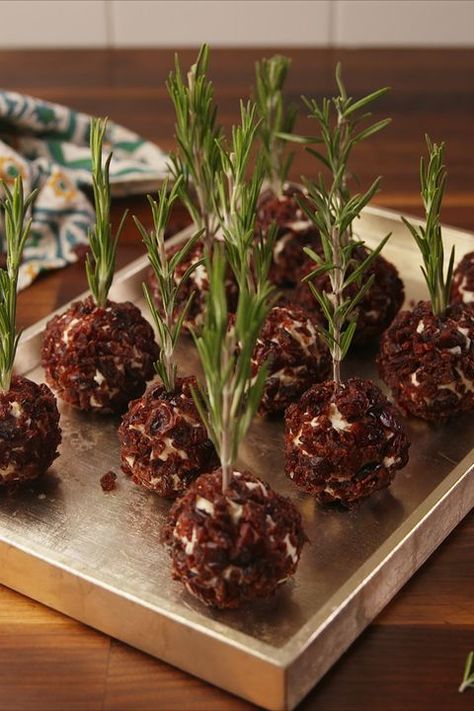 Cranberry Cheese Ball Bites Cranberry Cheese Ball, Cookout Appetizers, Easter Cheese Ball, Turkey Cheese Ball, Cheese Ball Bites, Cream Cheese Appetizer, Sweet Savory Recipes, Ball Recipes, Christmas Cheese