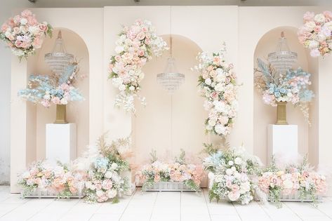 Wedding Decor Entryway, Pastel Backdrop Wedding, Pastel Wedding Backdrop, Minimal Wedding Backdrop, Pink Wedding Backdrop, Backdrop Lamaran, Envy Quotes, Pastel Wedding Decorations, Dekorasi Wedding